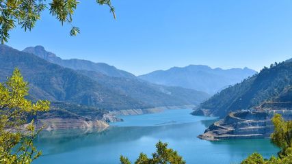 Maldivian Vibes in India: Explore Mini Maldives with Floating Resort in Uttarakhand 