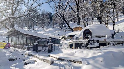 Awe-inspiring Winter Trip to Snow-Cloaked Munsiyari in Uttarakhand