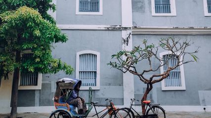 A cycling tour around the picturesque city of Puducherry