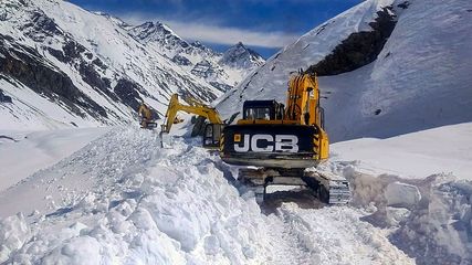 Safety First: Popular Indian Highway Shuts Down for Winter