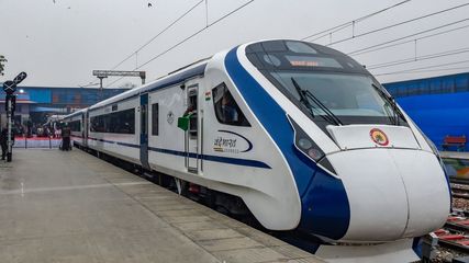 Second Vande Bharat Train: Redefining Rail Travel Between Varanasi and Delhi