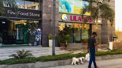 Shopping Extravaganza in Surat: A Paradise for Shopaholics