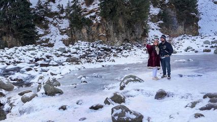 Chiila-i-Kalan has started; is it a suitable time for tourists to visit Kashmir? 