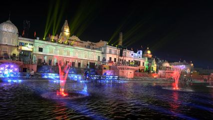 Budget-Friendly Ayodhya Trip: Travel Tips for Trains, Flights, and List of Ancient Temples