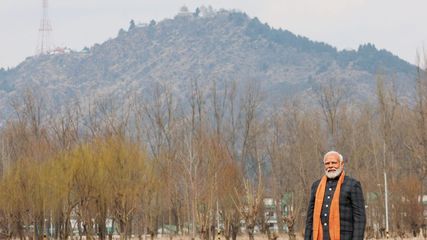 'Wed In India': Narendra Modi's Bid To Transform Kashmir Tourism