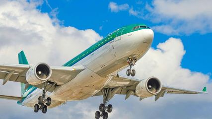 Fly in Luxury: 10 Ways to Get Free Flight Upgrades