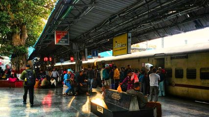 Indian Railways to Set Up 100 PM Janaushadhi Kendras Across India; 50 Stations Already Chosen - Check List