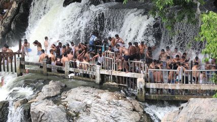The Majestic Hogenakkal Falls Reopens, Inviting Adventure Seekers
