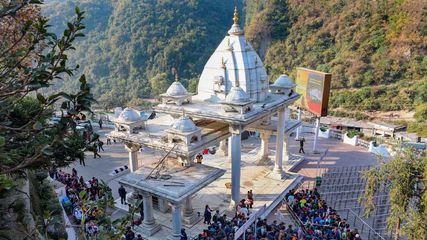 IRCTC Launches Special Rail Tour Package for Mata Vaishno Devi Pilgrimage with Patnitop Visit