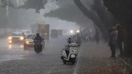 Heavy Rainfall In Bengaluru Causes Widespread Waterlogging, Traffic Advisory Issued