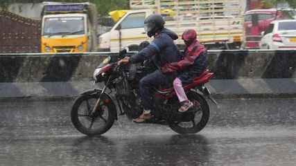 IMD Issues Heavy Rainfall Warning for Kerala, Tamil Nadu, and Puducherry