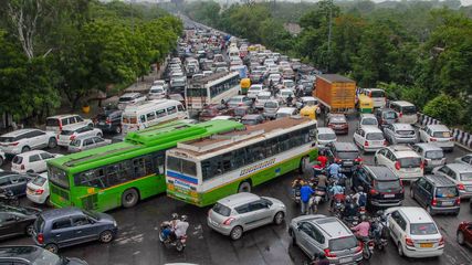 Noida to Enforce Strict Lane-Changing Rules with ₹1,500 Fine for Violators