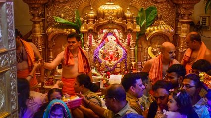 New Rules at Siddhivinayak Temple: Dress Code and Plastic-Free Prasad