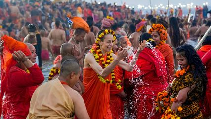 Maha Kumbh 2025: Over 7,000 Women Join Sanyas Initiation, Signifying Change