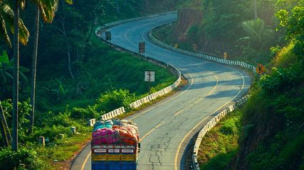 13,795 Black Spots Identified  on Indian Highways: How Safe Are Our Roads?