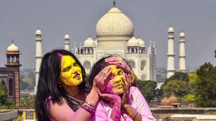 Uttar Pradesh Police Issues Strict Guidelines for Holi 2025 to Ensure Peace