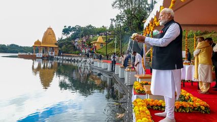 Ganga Talao: The Sacred Hindu Lake in Mauritius and Its Spiritual Significance