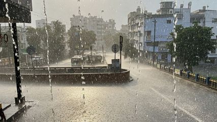 Yellow Alert for Coimbatore, Nilgiris, and Other Tamil Nadu Districts as IMD Predicts Stormy Weather