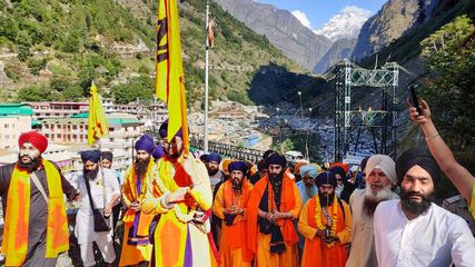 Uttarakhand Opens Doors For Annual Hemkund Sahib Pilgrimage Journey