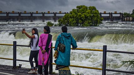 Heavy Rain Lashes Pune and Pimpri Chinchwad, IMD Warns of More to Come
