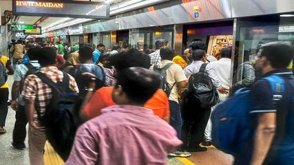 Kolkata's Green Line Metro Disruption: Services Halt for 30 Minutes During Peak Hours