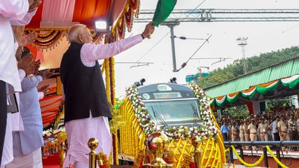Hyderabad's New Vande Metro Services Launch to Boost Train Connectivity for Migrant Workers