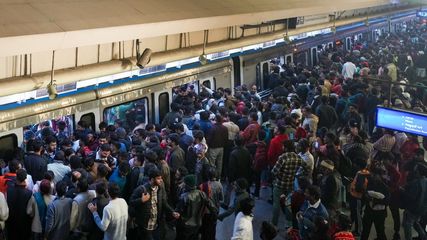 Delhi Metro Stations: A total of 18 Stations have been Closed from Saturday Morning