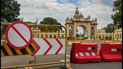 Driving to Mysuru on October 4? Avoid These Traffic Diversions and Road Closures