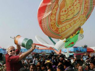 ഗുജറാത്തിലെ പട്ടങ്ങള്‍ ഇന്ത്യയുടെ ആകാശത്ത്!