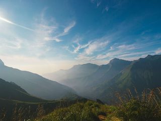 പാമ്പാടുംചോലയിലേക്ക് ഒരു യാത്ര