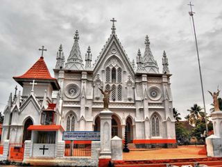 പറവൂരിന്റെ കഥകളില്‍ ഇടം നേടിയ പരശുരാമനും തോമാശ്ലീഹയും