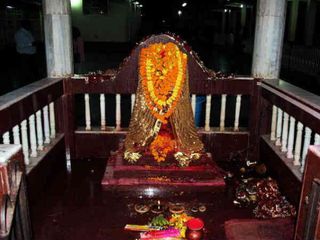 യോനി പ്രതിഷ്ഠയും ആര്‍‌ത്തവകാലത്തെ ആഘോഷവും