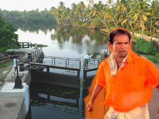 ഓട്ടോറിക്ഷ ബസ് സ്റ്റാൻഡ് എന്ന് പറയുന്നത് പോലെ വെള്ളത്തിലൂടെ ചില നാഷണൽ ഹൈവേകൾ!