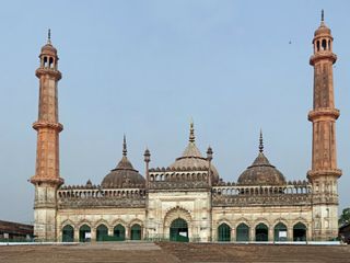 ലക്‌നൗ- പഴമയില്‍ പുതുമയുള്ള നഗരം