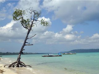 പാസ്‌പോര്‍ട്ട് മാറ്റിവെക്കാം... ആറുമാസംകൊണ്ട് സന്ദര്‍ശിക്കാം ഈ നഗരങ്ങള്‍