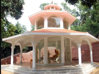 ഗുരുദേവ ദര്‍ശനങ്ങളുടെ പുണ്യം പകരുന്ന ശിവഗിരി