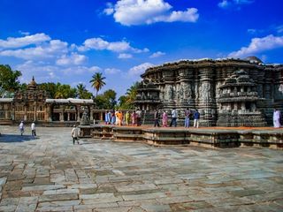 കന്നട ക്ഷേത്രങ്ങളിലൂടെയൊരു തീര്‍ഥയാത്ര