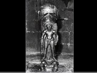 ശിവലിംഗത്തില്‍ വേട്ടക്കാരനെ കൊത്തിയ ക്ഷേത്രം