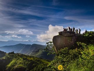പ്രകൃതിയുടെ വികൃതിയുമായി രാമന്റെ കാല്‍ പതിഞ്ഞ രാമക്കല്‍മേട്