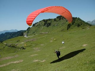 വരൂ...പോകാം...വാഗമണ്‍ ഇനി പറന്നു കാണാം...