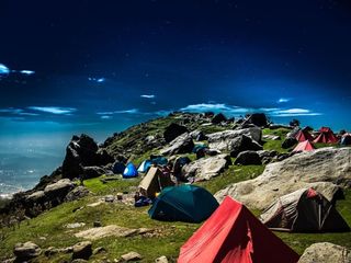 ഒന്‍പതിനായിരം അടി മുകളിലെ ആപ്പിള്‍ഗ്രാമം