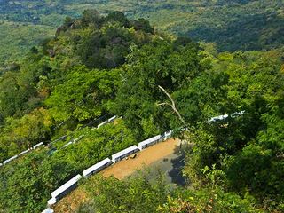 ശ്വാസമടക്കിപ്പിടിച്ച് നിർത്താൻ തക്കസൗന്ദര്യമുള്ള കൊല്ലി പർവതനിരകൾ