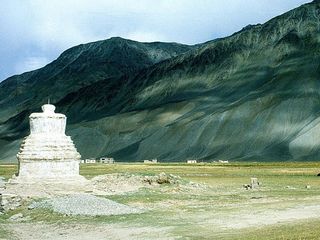 പധം! സഞ്ചാരികൾക്കും തീര്‍ഥാടകർക്കുമായി ആരുമറിയാത്ത കാശ്മീര്‍ നഗരം