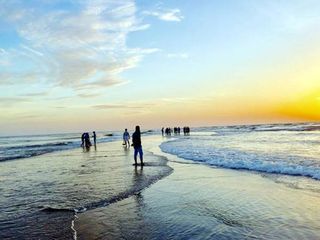 എപ്പോൾ വേണമെങ്കിലും കടലെടുക്കാവുന്ന പൊന്നാനിയിലെ മണൽത്തിട്ട!!