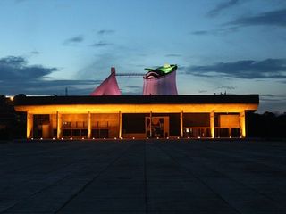 ചണ്ഡിഗഡിന്റെ കോൺക്രീറ്റിൽ നിർമ്മിച്ചിരിക്കുന്ന അത്ഭുതം!!