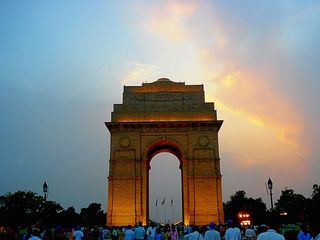 13,516 സൈനികരുടെ പേര് രേഖപ്പെടുത്തിയിരിക്കുന്ന ലോകത്തിലെ ഏറ്റവും വലിയ യുദ്ധസ്മാരകം