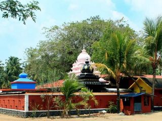 ദീപാരാധന നടക്കുമ്പോള്‍ താനേ മുഴങ്ങുന്ന മണി!!!