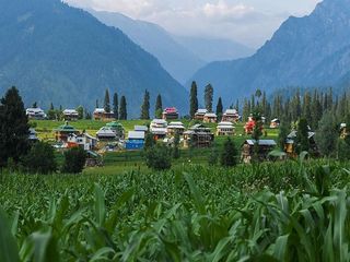 ലോകത്തിലെ ഏറ്റവും മനോഹരമായ പാക്കിസ്ഥാന്‍ ഗ്രാമങ്ങളിലൂടെ