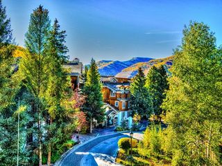 സെലിബ്രിറ്റികള്‍ക്കു പ്രിയം ഈ ഇടങ്ങള്‍.. ആഢംബരത്തില്‍ യാത്ര ചെയ്യുവാനുള്ള നാടുകള്‍