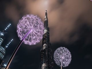 സ്പൈഡർ ലില്ലിയിൽ നിന്നും പ്രചോദനം ഉള്‍ക്കൊണ്ട രൂപകല്പന,160 നിലകള്‍, തീരാത്ത ബുര്‍ജ് ഖലീഫ വിശേഷങ്ങള്‍